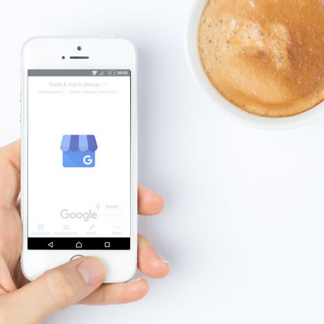 Bild von Smartphone mit geöffnetem Google MyBusiness