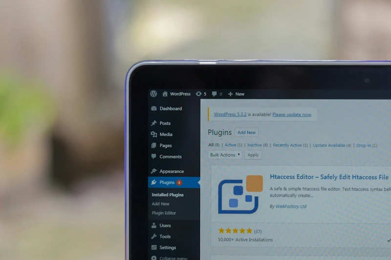 Bild einer WordPress Seite mit zu aktualisierenden Plugins